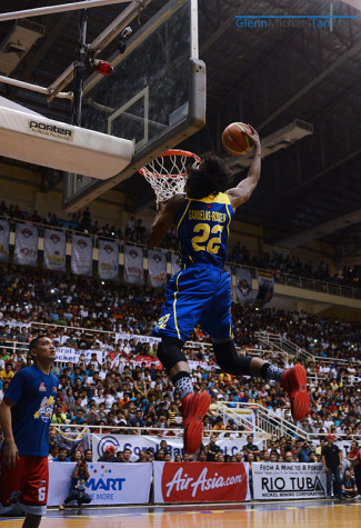 matt-ganuelas-rosser-dunk