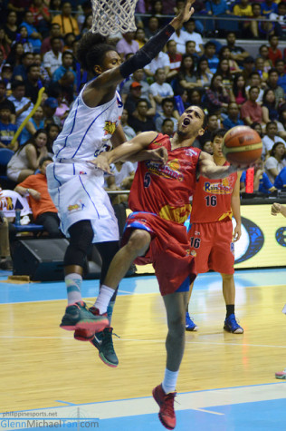 Gabe Norwood vs Matt Ganuelas-Rosser